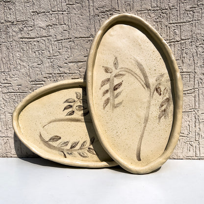 Feathered Elegance Oval Serving Tray